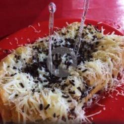 Roti Bakar Pisang Coklat Keju