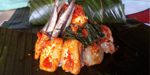 nasi tungkuih daun, balai nan duo