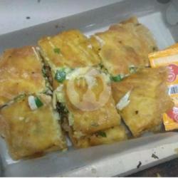 Martabak Lumpia Telor 2 Sosis Pedas