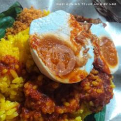 Nasi Kuning Telur Asin   Ayam