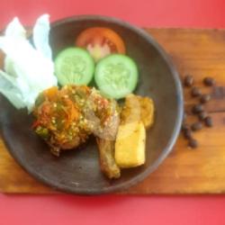 Ayam Goreng Pecak  Plus Nasi