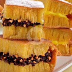 Martabak Manis Jagung Susu Keju