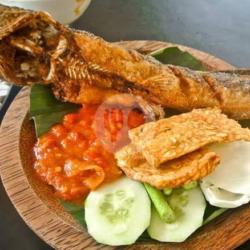 Pecel Lele Plus Tempe Goreng(no Rice)