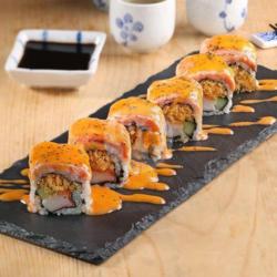 Sushi Spicy Salmon Roll