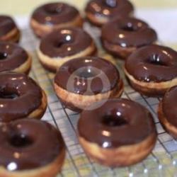 Donat Madu