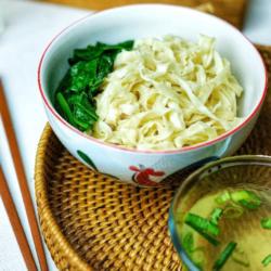 Mie Lebar Poloz