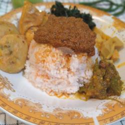 Nasi Rames Ayam Gulai