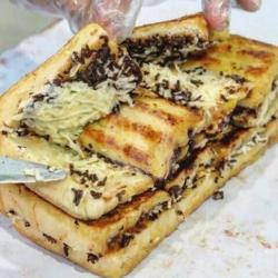 Roti Bakar Keju Coklat