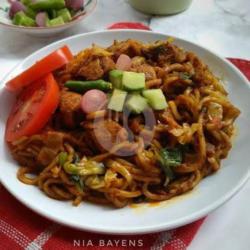 Mie Daging Ayam( Mie Aceh, Ifumie, Indomie, Mihun, Mie Tiaw)