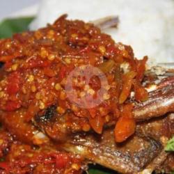 Bebek Goreng Sambal Terasi Mentah