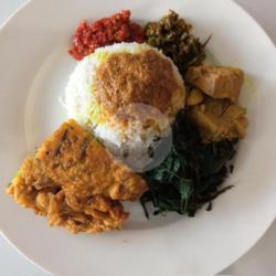 Nasi Telor Dadar Padang