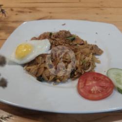 Kwetiau Ayam Goreng