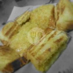 Roti Bakar Durian