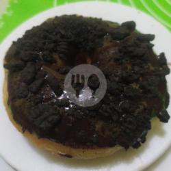 Donat Kentang Toping Coklat Oreo