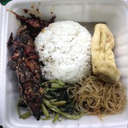 Nasi Campur Pindang