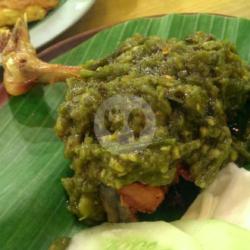 Nasi Ayam Bakar Penyet Lombok Ijo