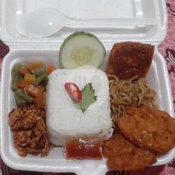 Nasi Campur Dadar Jagung