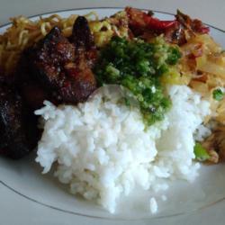 Nasi Campur Lauk Lele Goreng