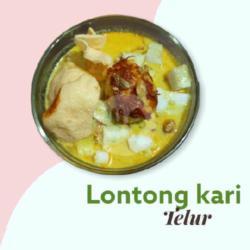 Lontong Kari Telor