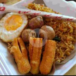Mie Hot Telur   Sosis