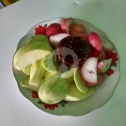 Rujak Iris Buah Mangga   Jambu Air