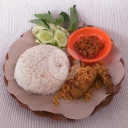 Nasi Sayap Kremes