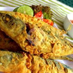 Lalapan Ikan Layang Goreng Tanpa Nasi