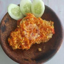 Ayam Geprek Cabe Caplak Tampa Nasi