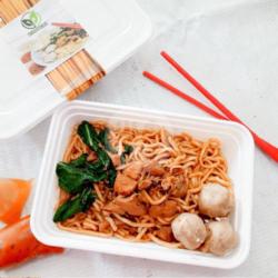 Mie Ayam Goreng Bakso