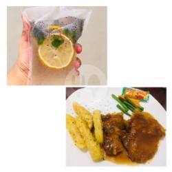 Paket Kenyang Terdiri Dari Chicken Piccata With Fries/ Rice   Virgin Mojito