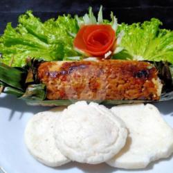 Nasi Bakar Sambal Tempe