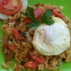 Nasi Goreng Sosis Telor