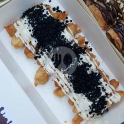 Pisang Stick Chocowhite Oreo