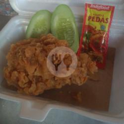 Nasi Ayam Fried Chicken Oishi