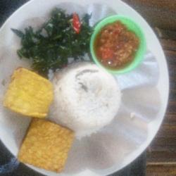 Nasi Liwet Tahu Tempe   Tumis Daun