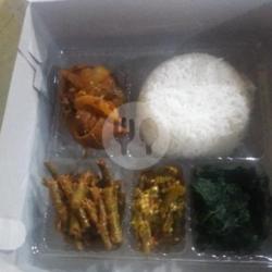 Nasi Kotak Kikil