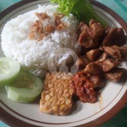 Paket Nasi Bakso Goreng Sambel Terasi Es Teh