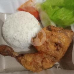 Paket Ayam Goreng Plus Minum