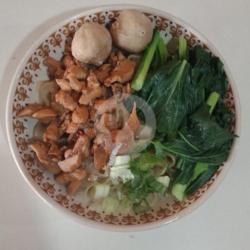 Kwetiau Ayam (kuah)   Bakso