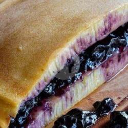 Martabak Manis Blubery Kacang Coklat