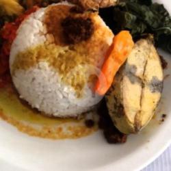 Nasi Ikan Tongkol Sayur