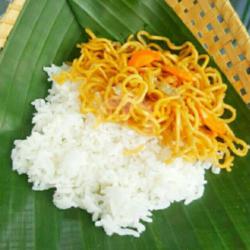 Nasi Bakmi Goreng