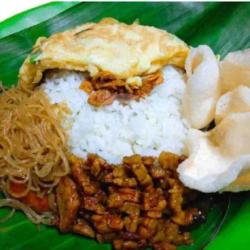 Nasi Uduk Telor Dadar