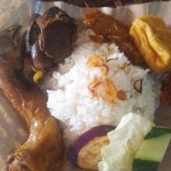 Pahe Kepala Ati Nasi Tahu-tempe Esteh