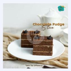 Cm. Coklat Fudge Slice