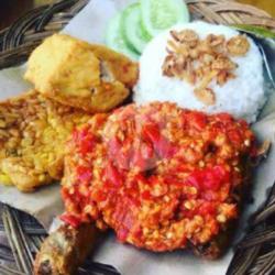 Nasi Liwet Ayam Geprek Komplit (paha)