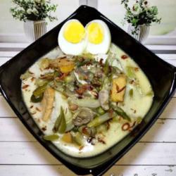 Lontong Tauco Telur