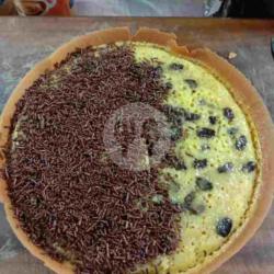 Martabak Kismis Coklat