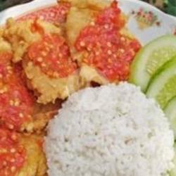 Nasi Tempe Sambel Penyet Free Es Teh Manis