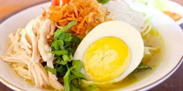 Sate Bubur Ayam Nasi Kuning Pa' Ijo Wong Jowo, Pontianak Selatan